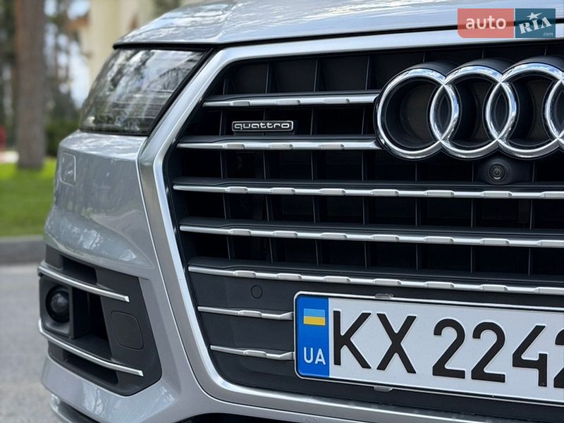 Внедорожник / Кроссовер Audi Q7 2017 в Харькове