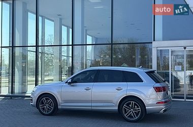 Внедорожник / Кроссовер Audi Q7 2017 в Харькове