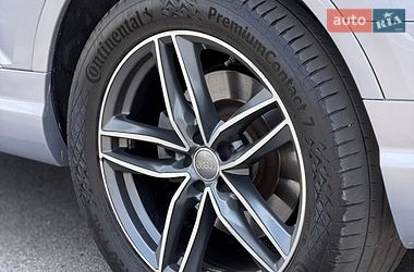 Внедорожник / Кроссовер Audi Q7 2017 в Харькове
