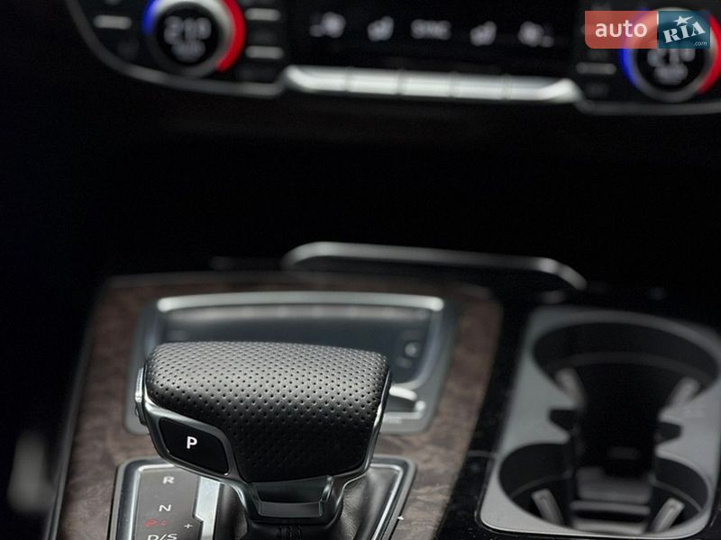 Внедорожник / Кроссовер Audi Q7 2017 в Харькове
