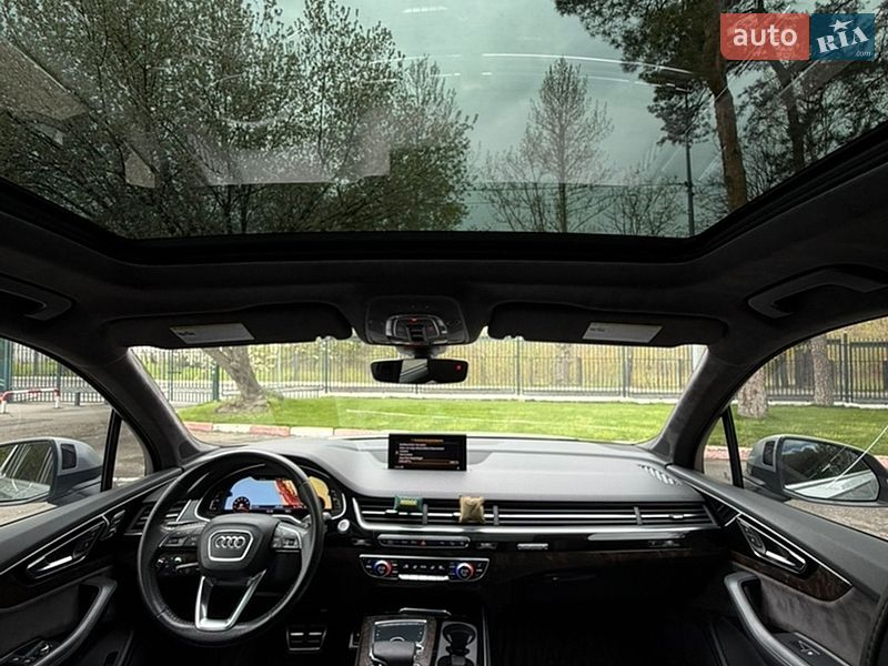 Внедорожник / Кроссовер Audi Q7 2017 в Харькове