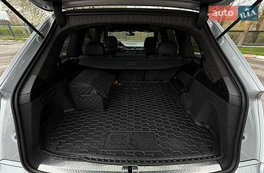 Внедорожник / Кроссовер Audi Q7 2017 в Харькове