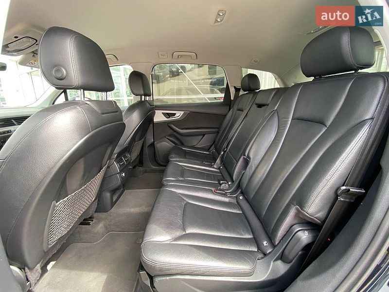 Внедорожник / Кроссовер Audi Q7 2016 в Черновцах