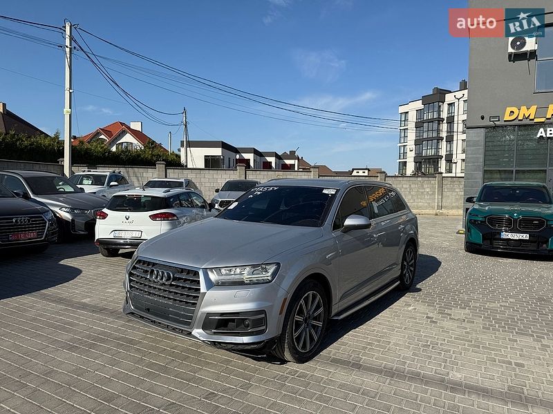 Внедорожник / Кроссовер Audi Q7 2018 в Ровно