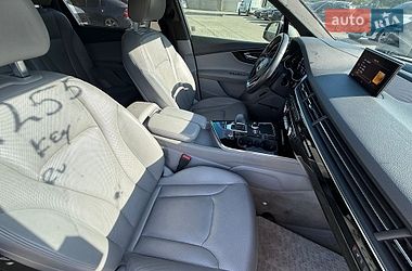 Внедорожник / Кроссовер Audi Q7 2018 в Ровно