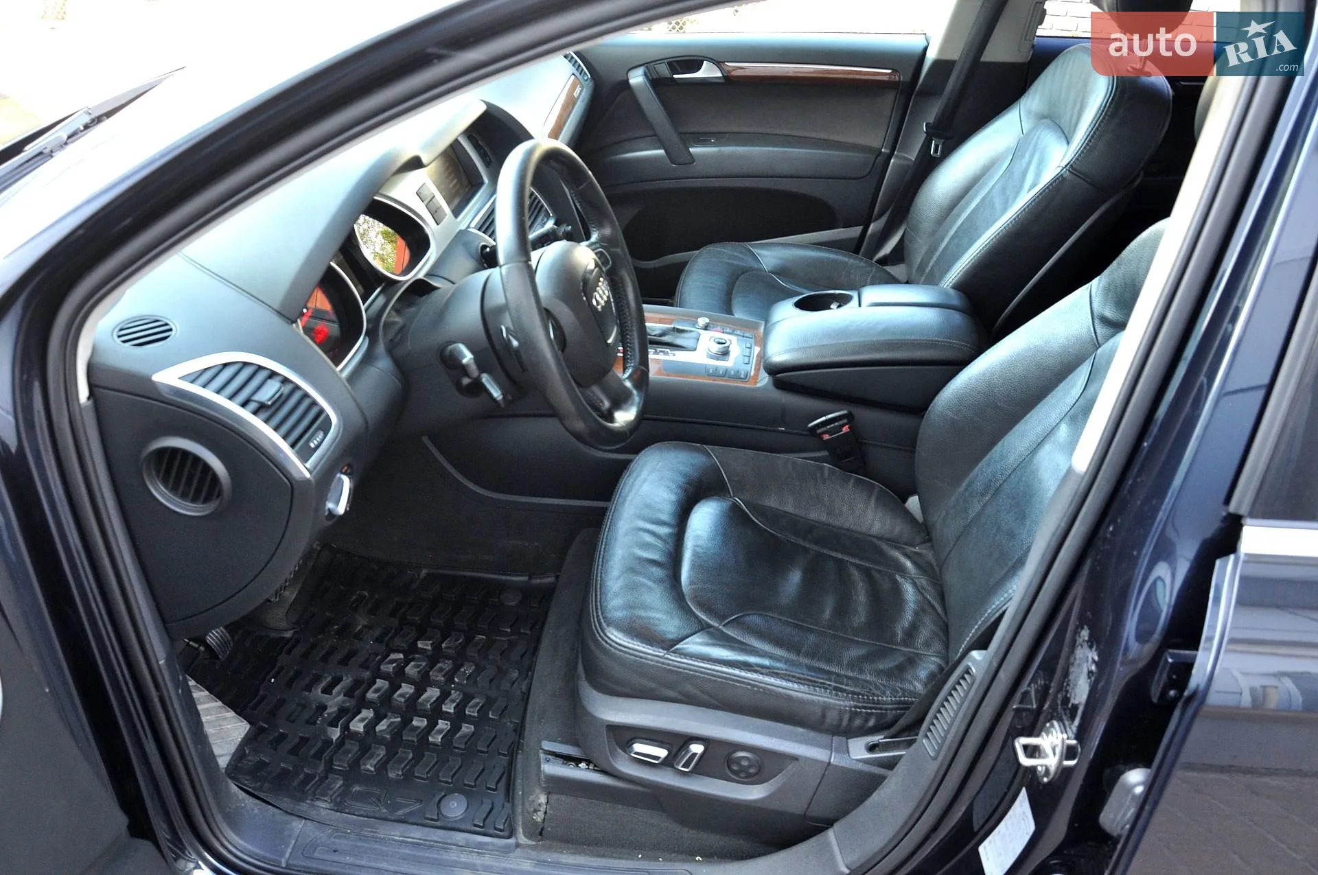 2010 Audi Q7 - мініатюра 16