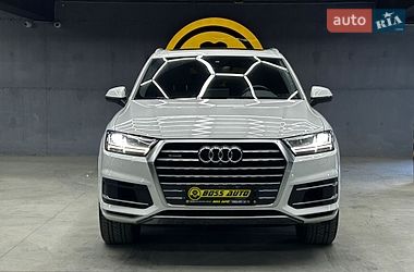 Внедорожник / Кроссовер Audi Q7 2019 в Черновцах