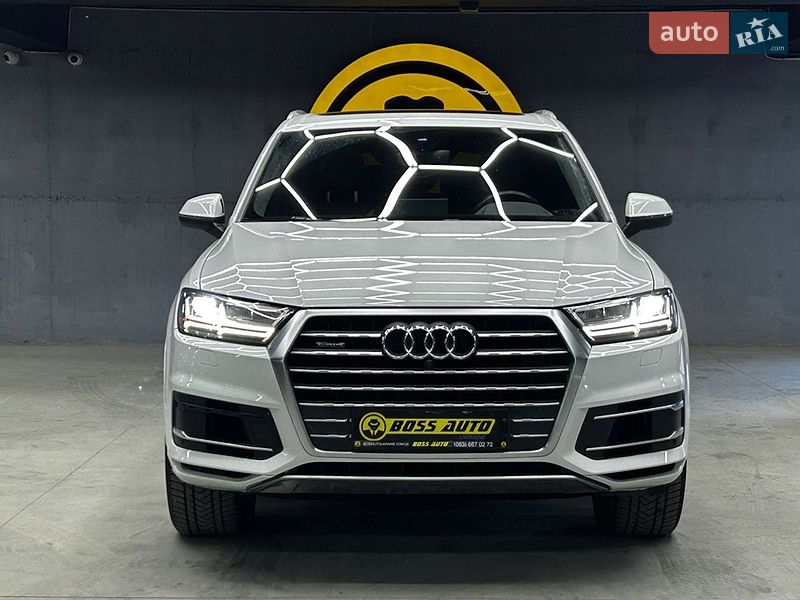 Внедорожник / Кроссовер Audi Q7 2019 в Черновцах