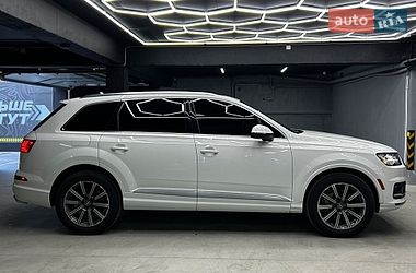 Внедорожник / Кроссовер Audi Q7 2019 в Черновцах