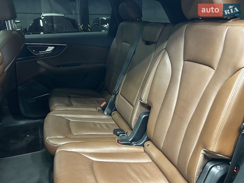Внедорожник / Кроссовер Audi Q7 2019 в Черновцах