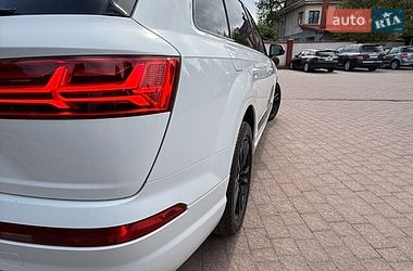 Внедорожник / Кроссовер Audi Q7 2018 в Стрые