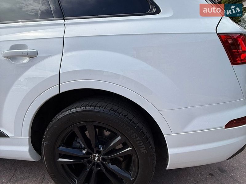 Внедорожник / Кроссовер Audi Q7 2018 в Стрые