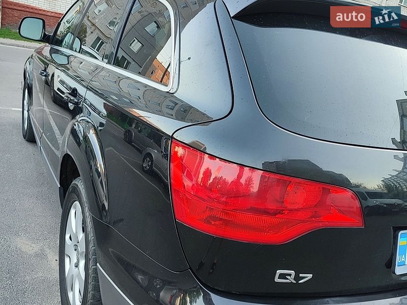 Внедорожник / Кроссовер Audi Q7 2007 в Чернигове