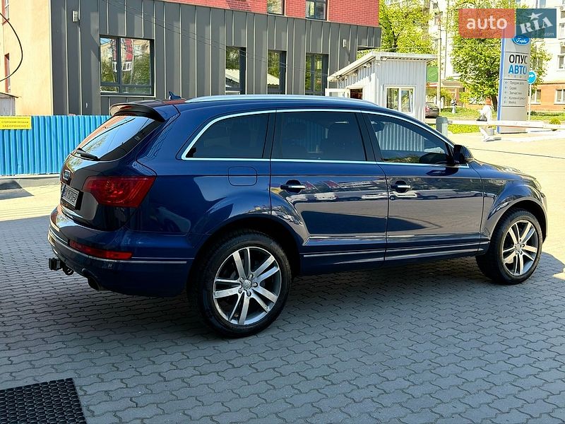 Внедорожник / Кроссовер Audi Q7 2012 в Хмельницком
