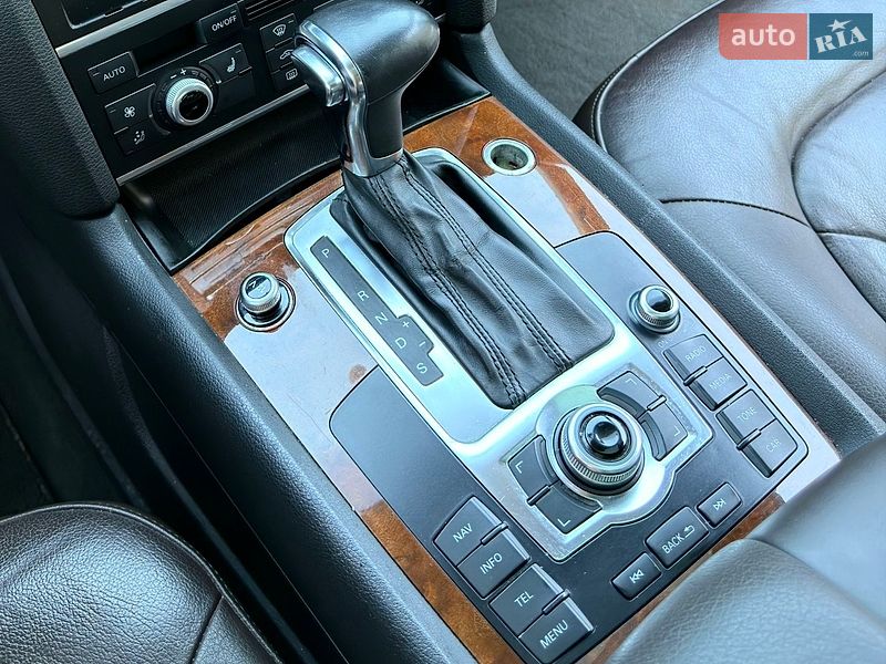 Внедорожник / Кроссовер Audi Q7 2012 в Хмельницком