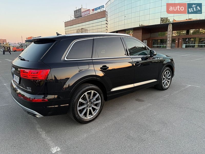 Внедорожник / Кроссовер Audi Q7 2018 в Киеве