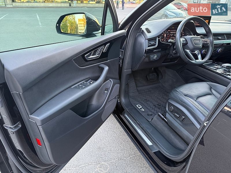 Внедорожник / Кроссовер Audi Q7 2018 в Киеве