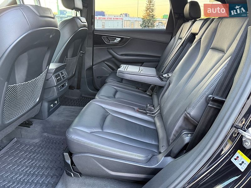 Внедорожник / Кроссовер Audi Q7 2018 в Киеве