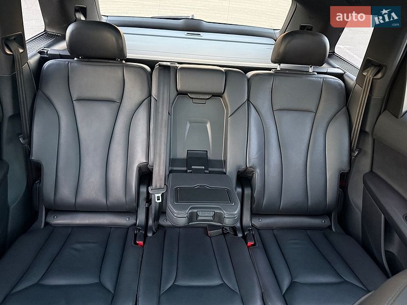 Внедорожник / Кроссовер Audi Q7 2018 в Киеве