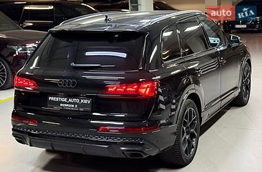 Внедорожник / Кроссовер Audi Q7 2024 в Киеве