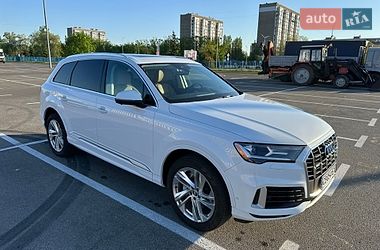 Внедорожник / Кроссовер Audi Q7 2020 в Киеве