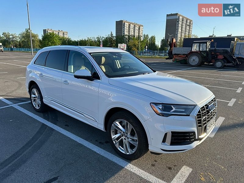 Внедорожник / Кроссовер Audi Q7 2020 в Киеве