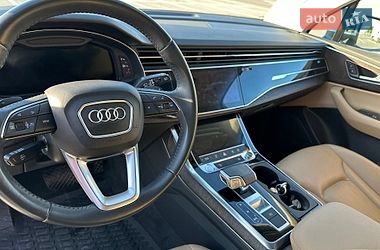Внедорожник / Кроссовер Audi Q7 2020 в Киеве