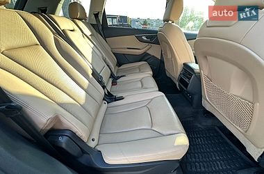 Внедорожник / Кроссовер Audi Q7 2020 в Киеве