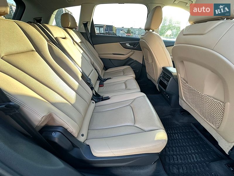 Внедорожник / Кроссовер Audi Q7 2020 в Киеве