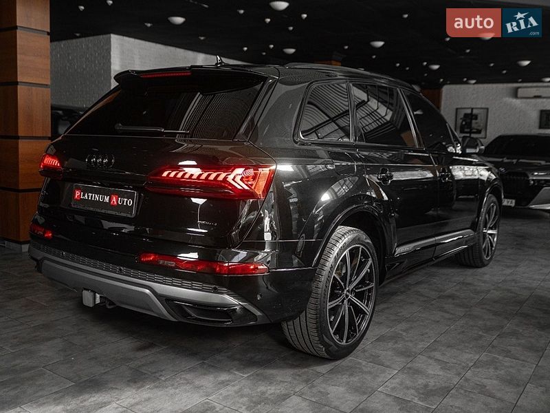 Внедорожник / Кроссовер Audi Q7 2023 в Одессе