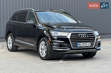 Внедорожник / Кроссовер Audi Q7 2016 в Дубно