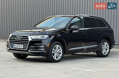 Внедорожник / Кроссовер Audi Q7 2016 в Дубно