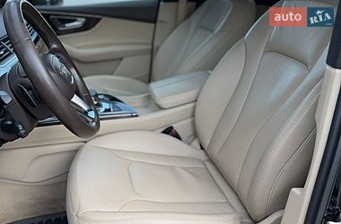 Внедорожник / Кроссовер Audi Q7 2016 в Дубно