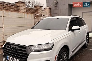Позашляховик / Кросовер Audi Q7 2017 в Львові