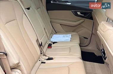 Позашляховик / Кросовер Audi Q7 2017 в Львові