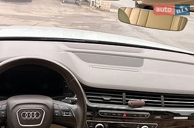 Позашляховик / Кросовер Audi Q7 2017 в Львові