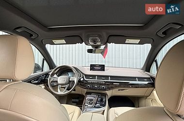 Внедорожник / Кроссовер Audi Q7 2016 в Дубно