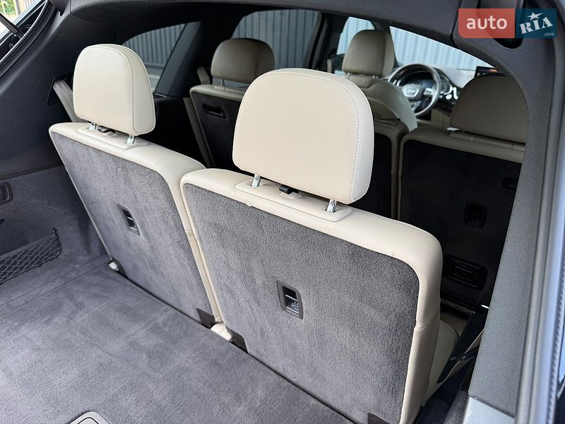 Внедорожник / Кроссовер Audi Q7 2016 в Дубно