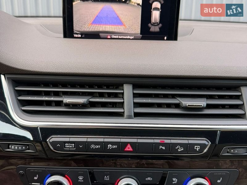 Внедорожник / Кроссовер Audi Q7 2016 в Дубно