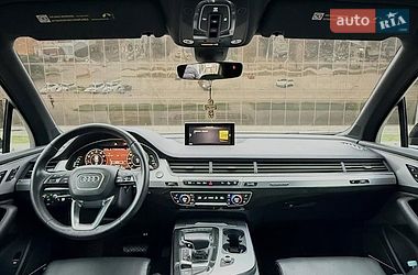 Внедорожник / Кроссовер Audi Q7 2017 в Львове