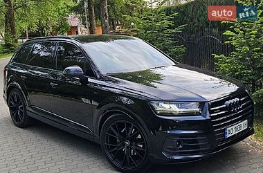 Внедорожник / Кроссовер Audi Q7 2015 в Сваляве