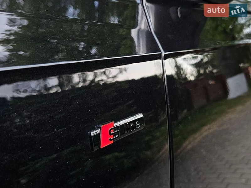 Внедорожник / Кроссовер Audi Q7 2015 в Сваляве