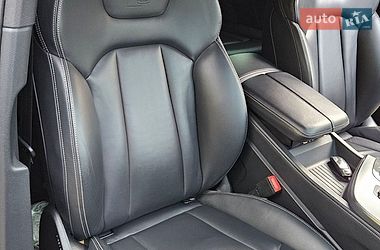 Внедорожник / Кроссовер Audi Q7 2015 в Сваляве