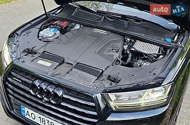 Внедорожник / Кроссовер Audi Q7 2015 в Сваляве