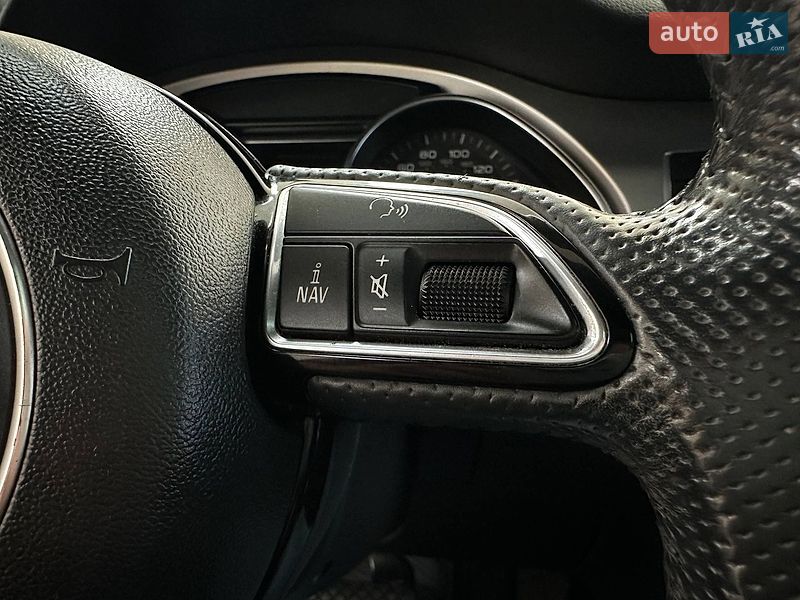 Позашляховик / Кросовер Audi Q7 2014 в Києві