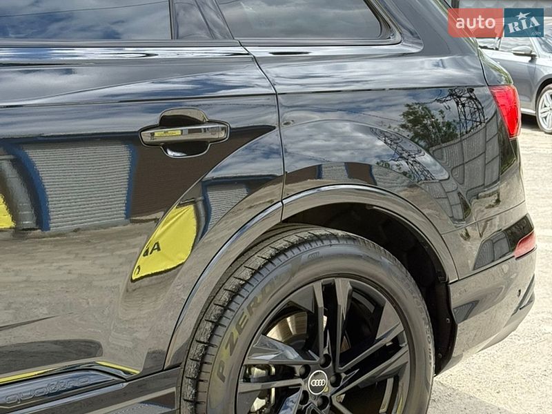 Внедорожник / Кроссовер Audi Q7 2024 в Подольске