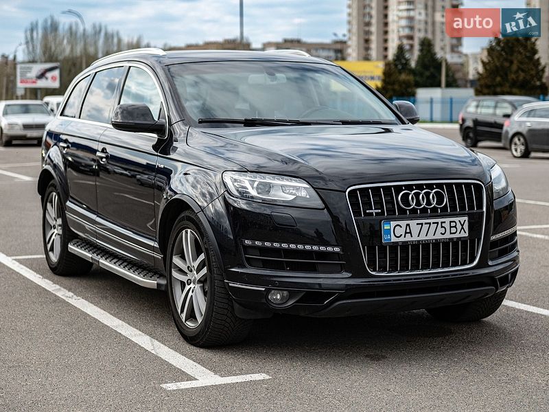 Внедорожник / Кроссовер Audi Q7 2015 в Черкассах
