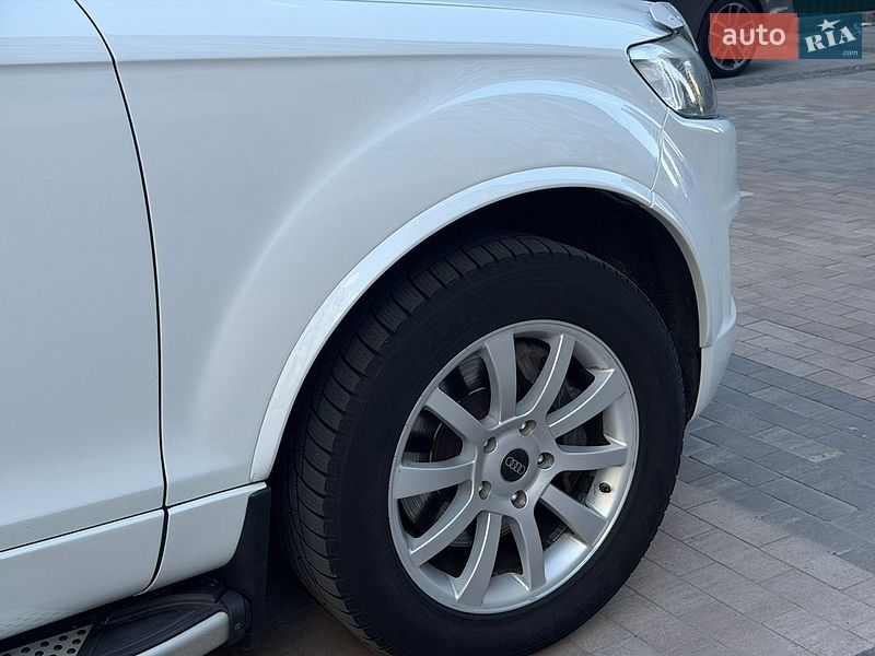Внедорожник / Кроссовер Audi Q7 2009 в Киеве