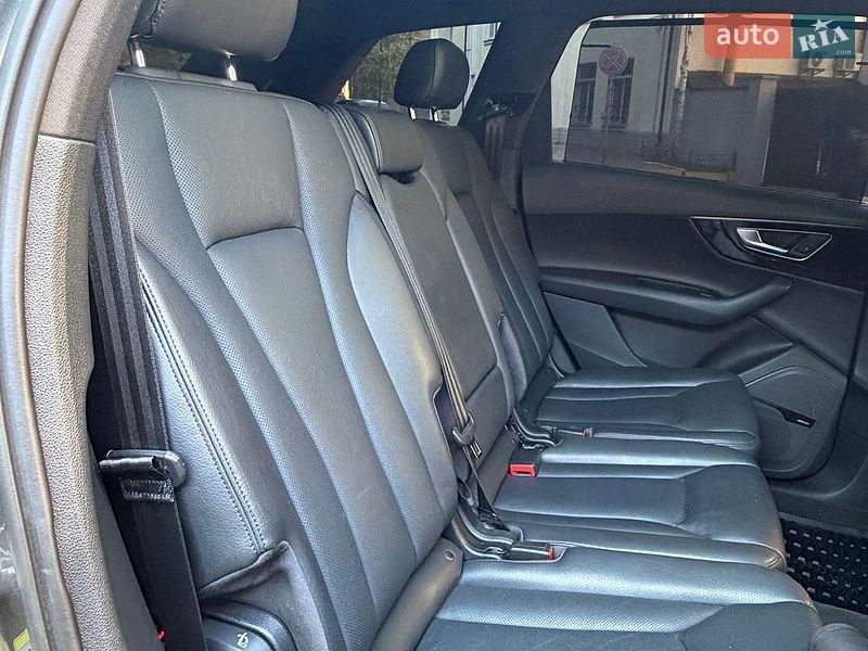 Внедорожник / Кроссовер Audi Q7 2018 в Киеве