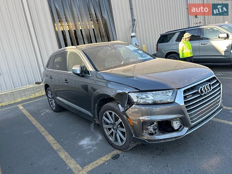 Внедорожник / Кроссовер Audi Q7 2018 в Киеве